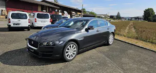 Jaguar XE 2.0 D 180 Prestige