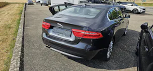 Jaguar XE 2.0 D 180 Prestige