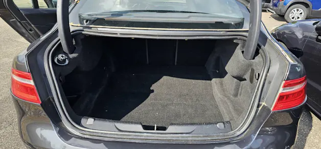 Jaguar XE 2.0 D 180 Prestige
