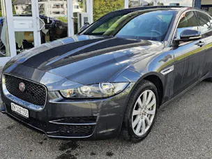 Jaguar XE 2.0 D 180 Prestige