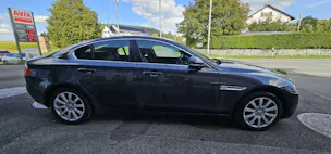 Jaguar XE 2.0 D 180 Prestige