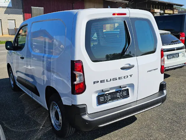 PEUGEOT Partner Kaw. 650 Standard 1.2 PureTech 110 S/S
