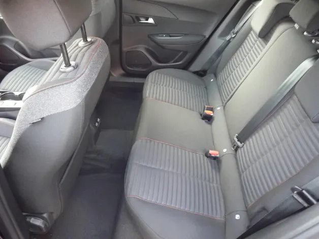 Peugeot 2008 e-Active (ex Demo)