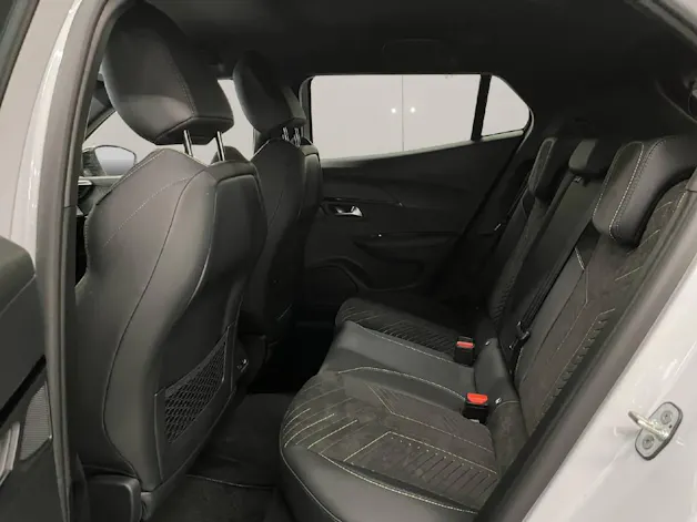 Peugeot 2008 e-GT