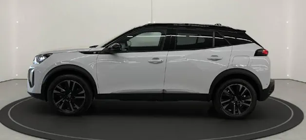 PEUGEOT 2008 e-GT