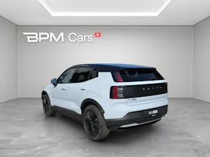 Volvo EX30 Cross Country P8 69 kWh AWD Plus