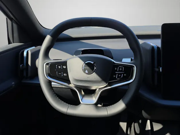 Volvo EX30 Cross Country P8 69 kWh AWD Plus