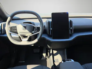 Volvo EX30 Cross Country P8 69 kWh AWD Plus
