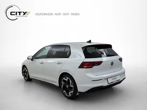 VW Golf 8 1.5 eTSI R-Line DSG