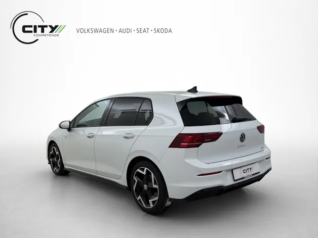 VW Golf 8 1.5 eTSI R-Line DSG