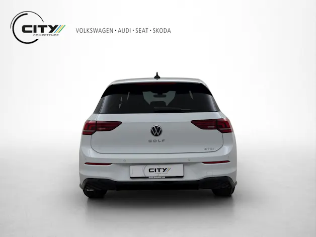 VW Golf 8 1.5 eTSI R-Line DSG