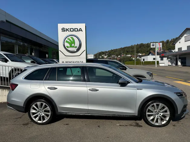 Škoda Octavia Combi 2.0 TSI DSG Scout 4x4