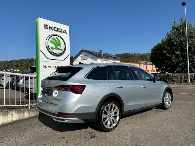 Škoda Octavia Combi 2.0 TSI DSG Scout 4x4