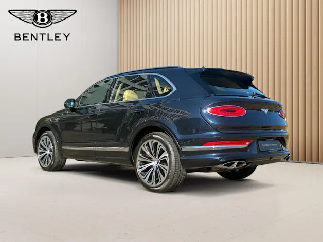 Bentley Bentayga V8 First Edition aus 1. Hand mit Top- Ausstattung!
