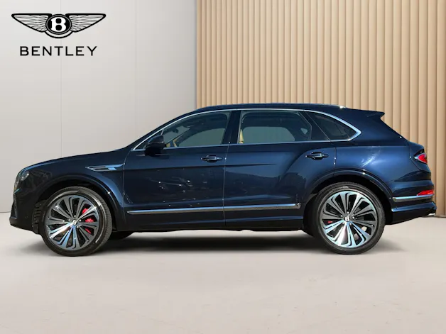 Bentley Bentayga V8 First Edition aus 1. Hand mit Top- Ausstattung!