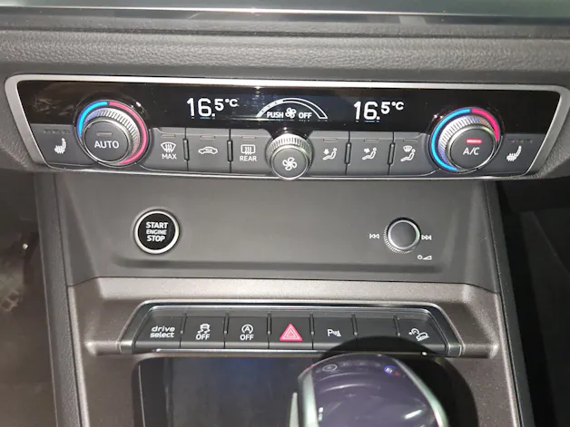 Audi Q3 45 TFSI advanced quattro S-tronic