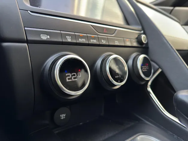 Jaguar E-Pace P200 R-Dynamic S AWD Automatik