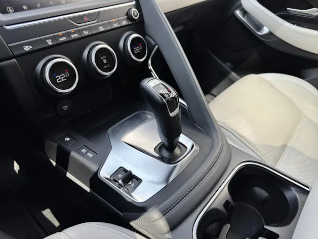 Jaguar E-Pace P200 R-Dynamic S AWD Automatik