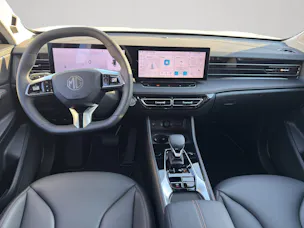 MG HS 1.5 T HEV Luxury