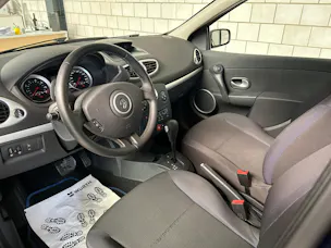 RENAULT Clio 1.6 16V Exception