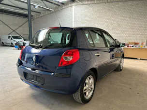RENAULT Clio 1.6 16V Exception