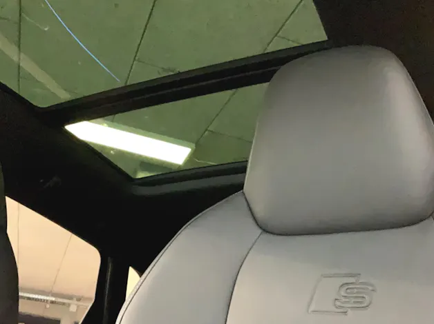 Audi e-tron 55 S Line Black Edition quattro