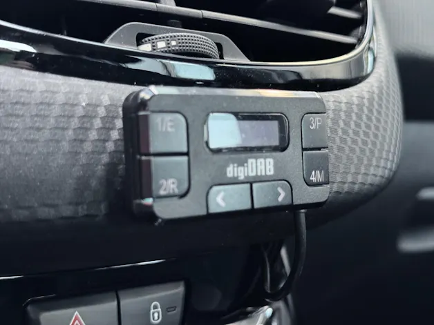 Peugeot 2008 1.6 e-HDi Allure EGS6