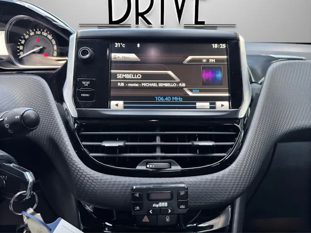 Peugeot 2008 1.6 e-HDi Allure EGS6