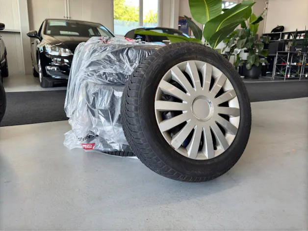 Peugeot 2008 1.6 e-HDi Allure EGS6