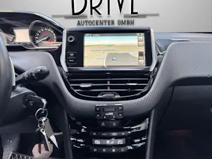 Peugeot 2008 1.6 e-HDi Allure EGS6