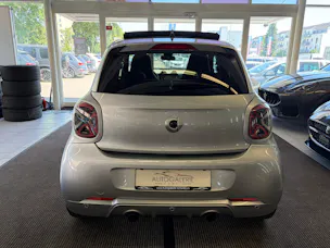 Smart forfour Brabus Xclusive twinamic | CH Fahrzeug | FALTDACH | Navigation | Cool&Media | DAB+ |