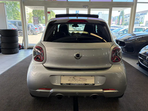 Smart forfour Brabus Xclusive twinamic | CH Fahrzeug | FALTDACH | Navigation | Cool&Media | DAB+ |