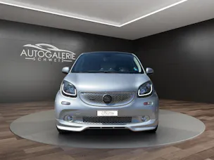 Smart forfour Brabus Xclusive twinamic | CH Fahrzeug | FALTDACH | Navigation | Cool&Media | DAB+ |