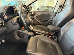Smart forfour Brabus Xclusive twinamic | CH Fahrzeug | FALTDACH | Navigation | Cool&Media | DAB+ |