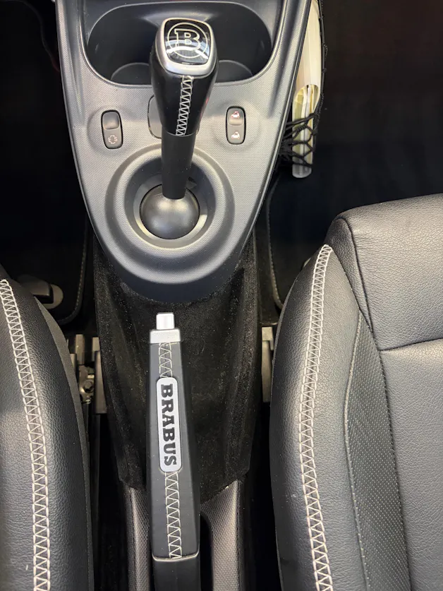 Smart forfour Brabus Xclusive twinamic | CH Fahrzeug | FALTDACH | Navigation | Cool&Media | DAB+ |