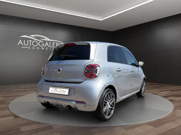 Smart forfour Brabus Xclusive twinamic | CH Fahrzeug | FALTDACH | Navigation | Cool&Media | DAB+ |