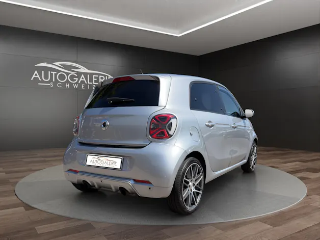 Smart forfour Brabus Xclusive twinamic | CH Fahrzeug | FALTDACH | Navigation | Cool&Media | DAB+ |