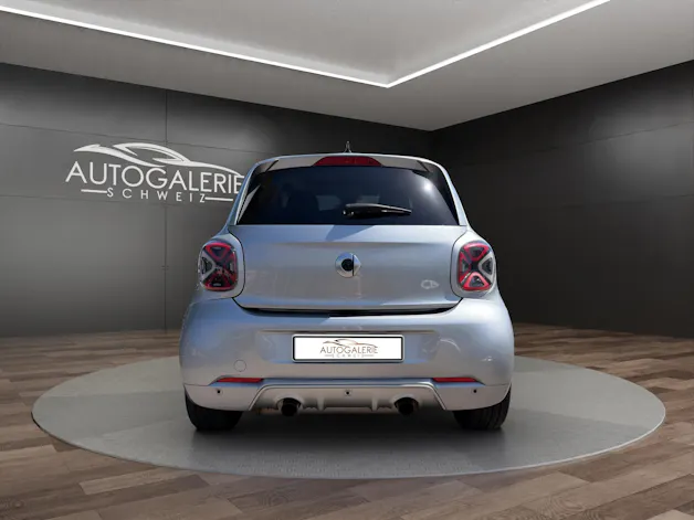 Smart forfour Brabus Xclusive twinamic | CH Fahrzeug | FALTDACH | Navigation | Cool&Media | DAB+ |
