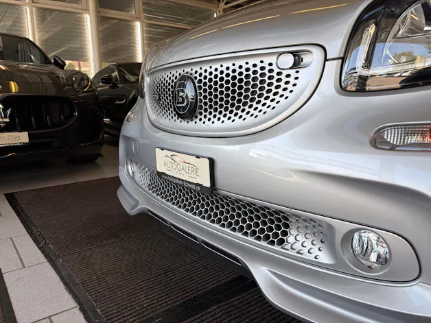 Smart forfour Brabus Xclusive twinamic | CH Fahrzeug | FALTDACH | Navigation | Cool&Media | DAB+ |