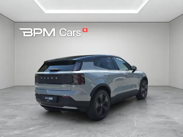 Volvo EX30 Cross Country P8 69 kWh AWD Plus
