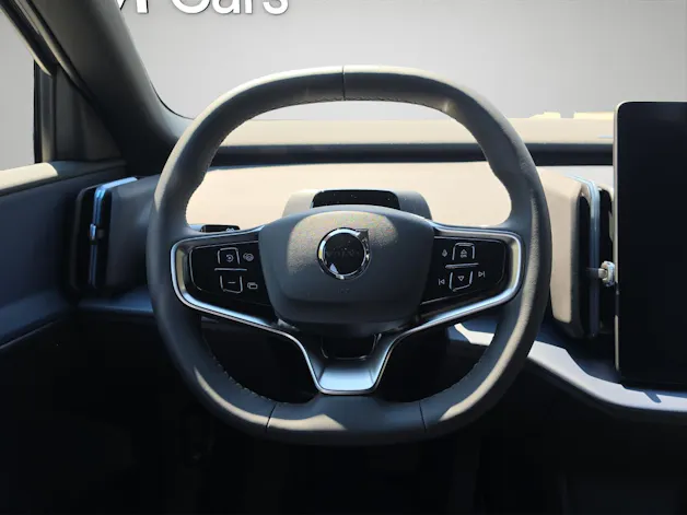 Volvo EX30 Cross Country P8 69 kWh AWD Plus