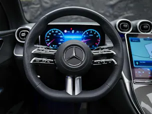 Mercedes-Benz GLC 300 4Matic AMG Line 9G-Tronic *21" Felgen*Panorama*AHK*