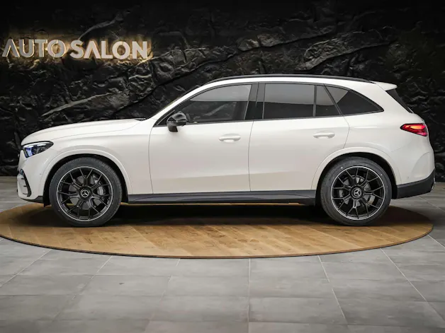 Mercedes-Benz GLC 300 4Matic AMG Line 9G-Tronic *21" Felgen*Panorama*AHK*
