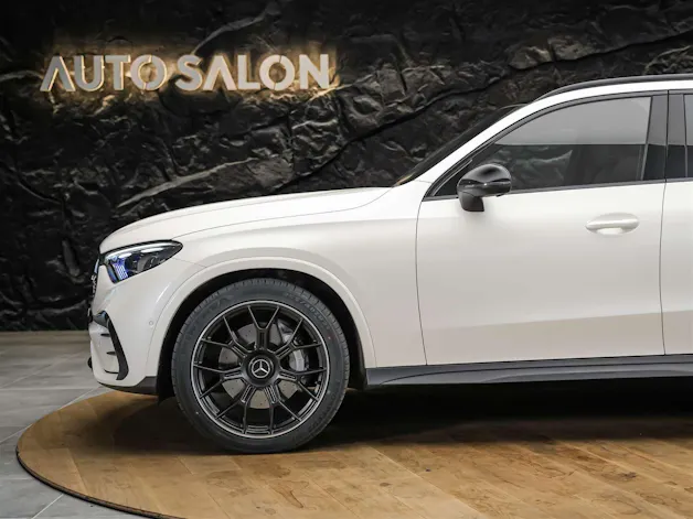 Mercedes-Benz GLC 300 4Matic AMG Line 9G-Tronic *21" Felgen*Panorama*AHK*