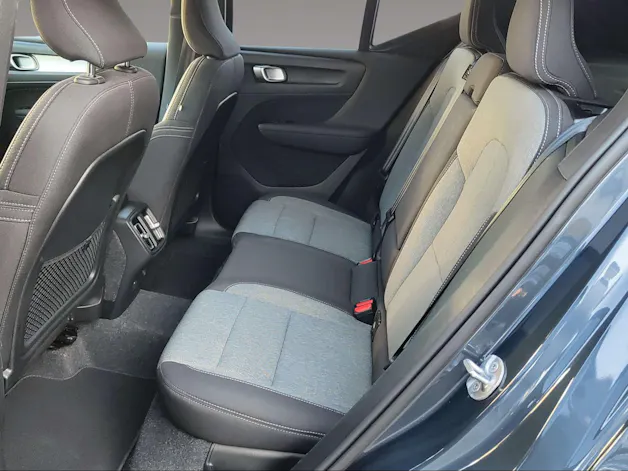Volvo XC40 2.0 B4 MH Plus Dark