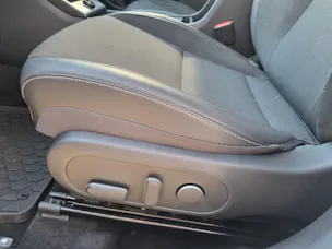 Hyundai Kona 1.6 GDi HEV Amplia DCT