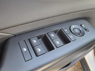 Hyundai Kona 1.6 GDi HEV Amplia DCT