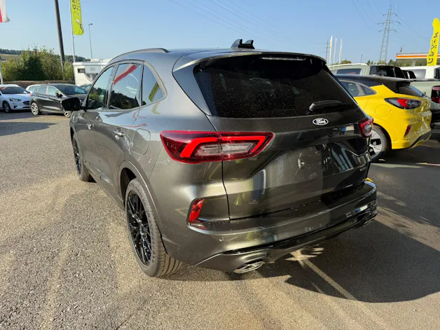 FORD Kuga 2.5 PHEV ST-Line X FWD