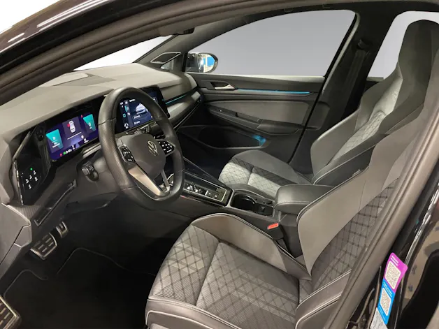 VW Golf 1.5 eTSI mHEV ACT R-Line DSG