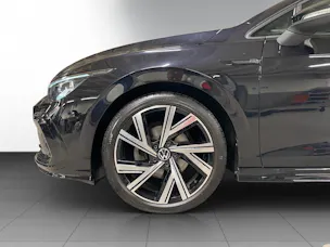 VW Golf 1.5 eTSI mHEV ACT R-Line DSG